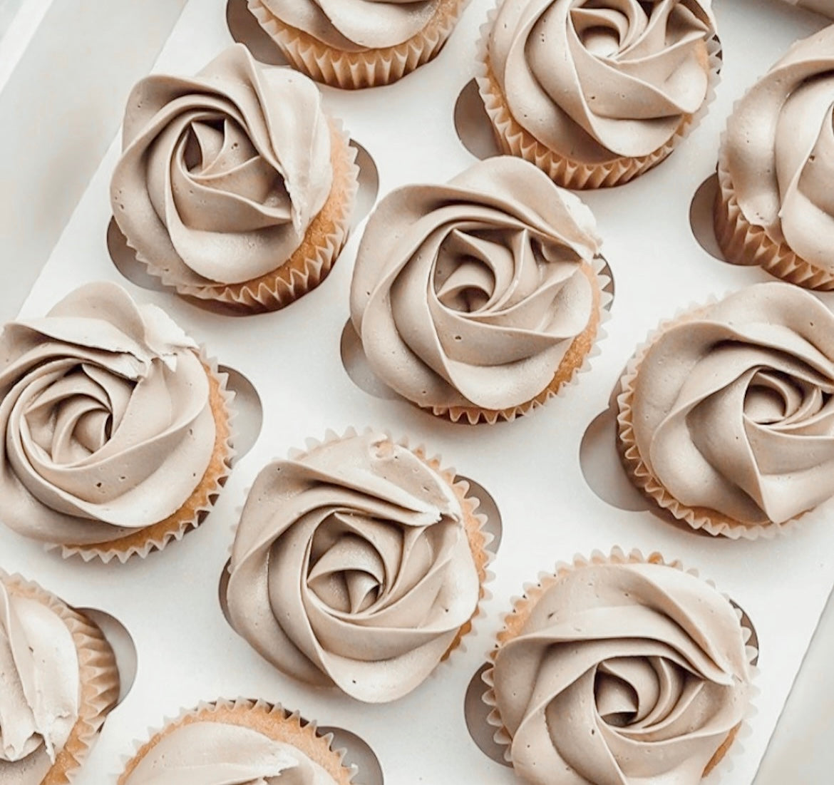 CLASSIC CUPCAKES
